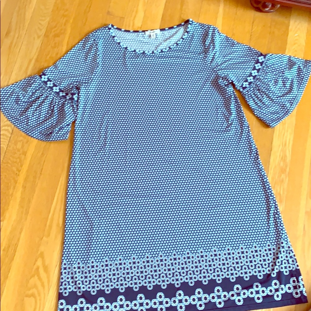 Max studio dress size M